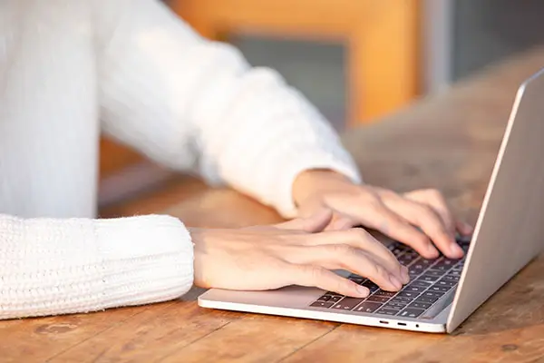 七朵玫瑰花的含义